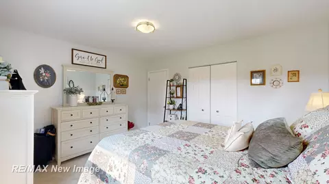 Bedroom - 12608 Gera, Birch Run, MI 48415 photo 2 of 4