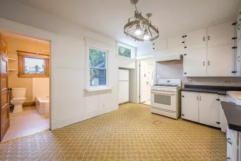 Kitchen - 330 S Antler, Gladwin, MI 48624 photo 2 of 5