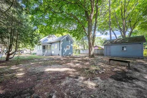 Exterior - 330 S Antler, Gladwin, MI 48624 photo 10 of 14