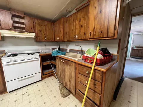 Kitchen - 6250 E Long Lk, Harrison, MI 48625 photo 2 of 6