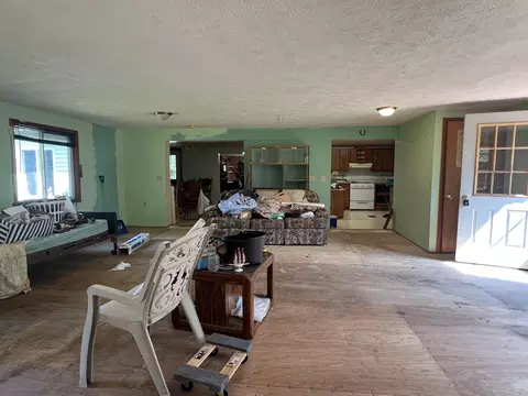 Living - 6250 E Long Lk, Harrison, MI 48625 photo 2 of 3