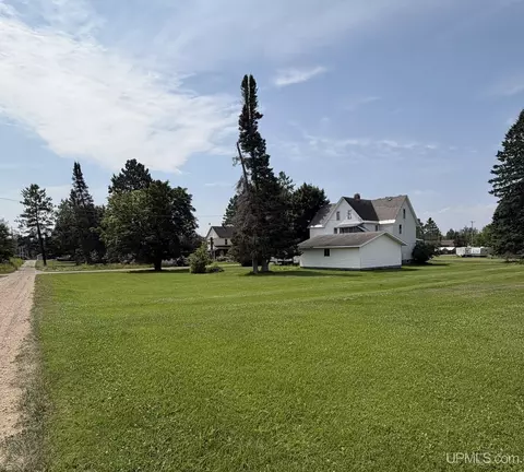 Exterior - 511 Bell, Channing, MI 49815 photo 16 of 16
