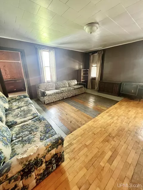 Living - 511 Bell, Channing, MI 49815 photo 3 of 3