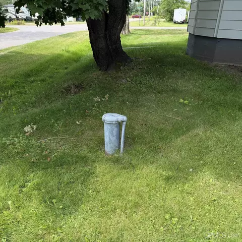 Exterior - 511 Bell, Channing, MI 49815 photo 15 of 16
