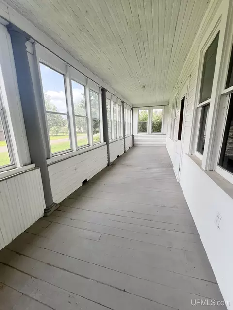 Exterior - 511 Bell, Channing, MI 49815 photo 3 of 16