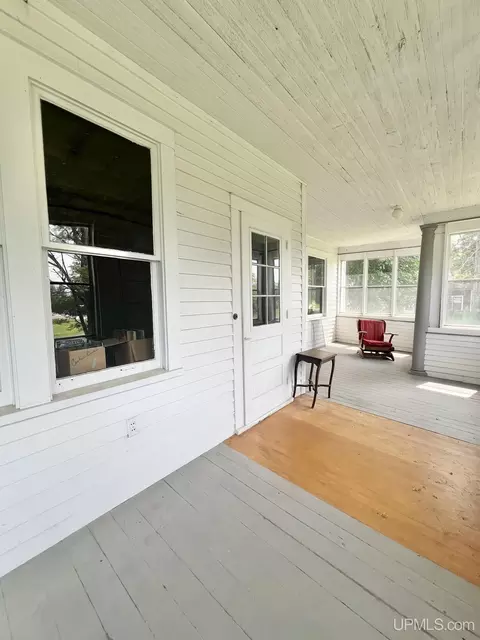 Exterior - 511 Bell, Channing, MI 49815 photo 6 of 16