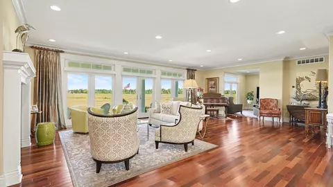 Living - 71 E Lakeshore, Hope, MI 48628 photo 2 of 4
