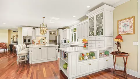 Kitchen - 71 E Lakeshore, Hope, MI 48628 photo 5 of 6