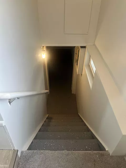 Entry Way - 3922 Hogarth, Flint, MI 48532 photo 2 of 2