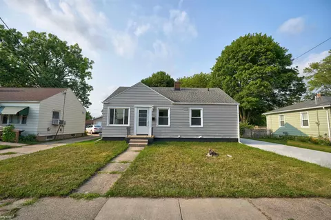 Exterior - 3922 Hogarth, Flint, MI 48532 photo 4 of 7