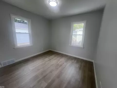 Bedroom - 3922 Hogarth, Flint, MI 48532 photo 4 of 5