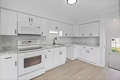 Kitchen - 3922 Hogarth, Flint, MI 48532 photo 1 of 2