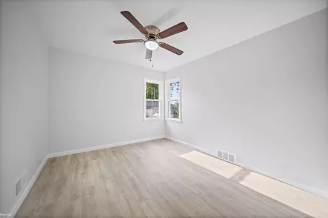 Bedroom - 3922 Hogarth, Flint, MI 48532 photo 1 of 6