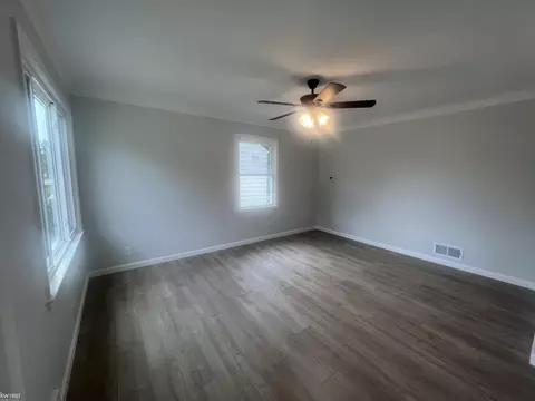 Living - 3922 Hogarth, Flint, MI 48532 photo 2 of 3