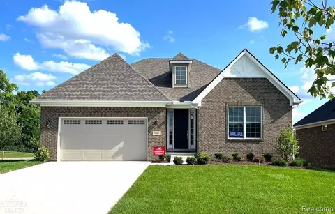 3292 Waldon Rdg, Orion Twp, MI 48359