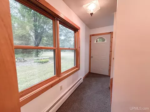 Entry Way - E12329 H58, Shingleton, MI 49884 photo 1 of 3