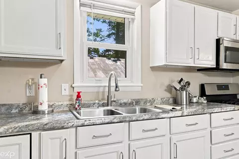 Kitchen - 4055 E Orch, Carsonville, MI 48419 photo 5 of 8