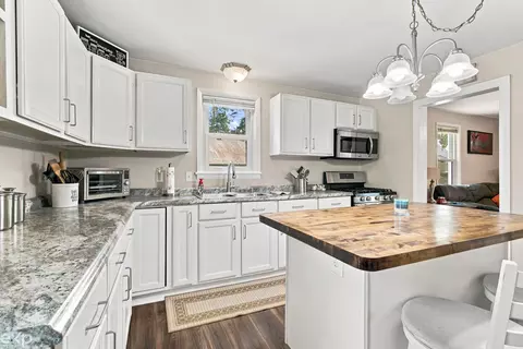 Kitchen - 4055 E Orch, Carsonville, MI 48419 photo 4 of 8
