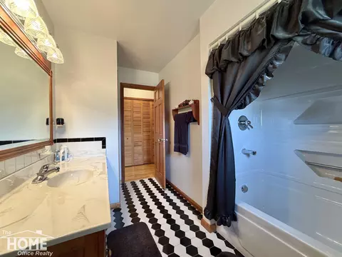 Bath - 2444 S State, Corunna, MI 48817 photo 2 of 3