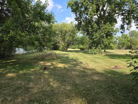 Exterior - 1271 S Dye, Flint, MI 48532 photo 5 of 10
