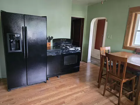 Kitchen - 1271 S Dye, Flint, MI 48532 photo 2 of 3