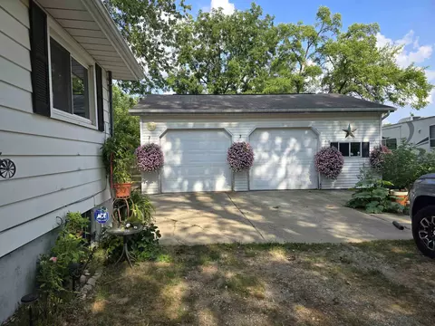 Exterior - 1271 S Dye, Flint, MI 48532 photo 1 of 10