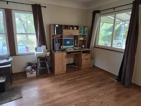 Living - 1271 S Dye, Flint, MI 48532 photo 7 of 7