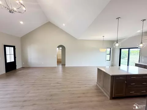 Living - 798 E Sweet Briar, Monroe, MI 48161 photo 4 of 4