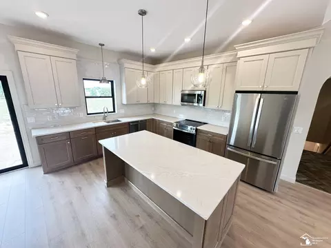 Kitchen - 798 E Sweet Briar, Monroe, MI 48161 photo 3 of 5