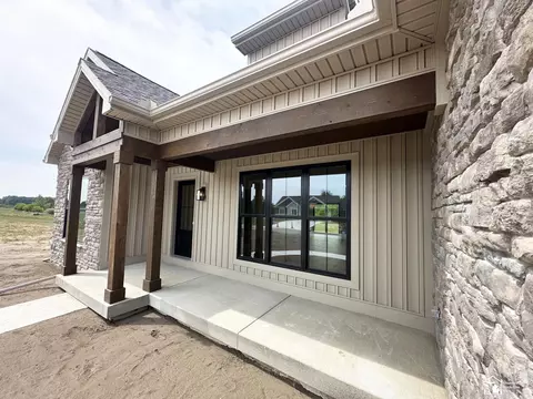 Exterior - 798 E Sweet Briar, Monroe, MI 48161 photo 3 of 6