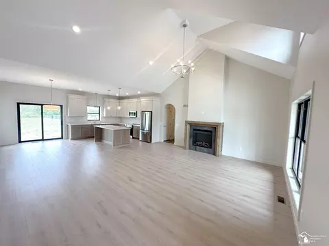 Living - 798 E Sweet Briar, Monroe, MI 48161 photo 1 of 4
