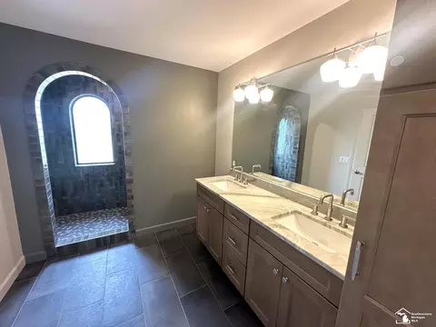 Bath - 798 E Sweet Briar, Monroe, MI 48161 photo 1 of 6