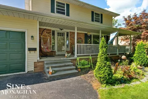 Exterior - 137 E Meldrum, Saint Clair, MI 48079 photo 6 of 9