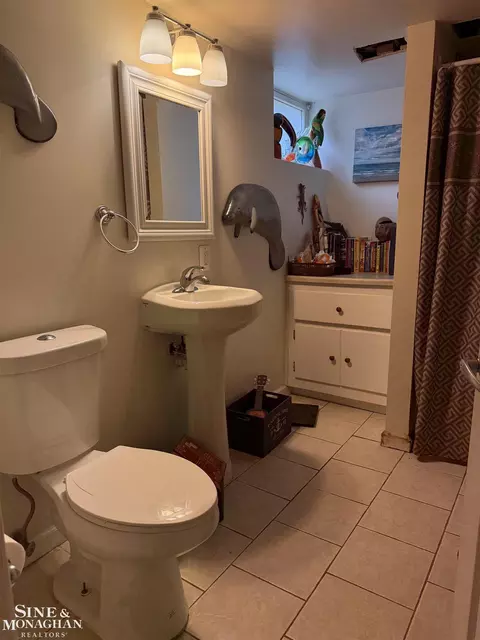 Bath - 137 E Meldrum, Saint Clair, MI 48079 photo 4 of 4