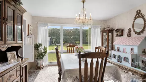 Dining - 4307 M, Escanaba, MI 49829 photo 2 of 3