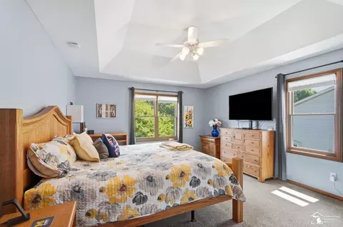 Bedroom - 7261 Silo Mdws, Temperance, MI 48182 photo 1 of 7