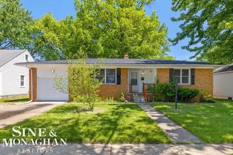 20933 Ridgemont, Harper Woods, MI 48225