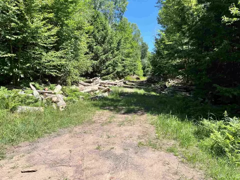tbd Lakeshore, Ontonagon, MI 49953