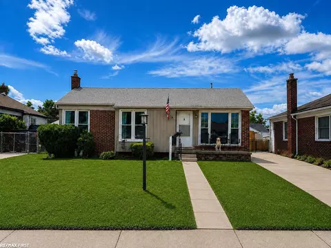 28059 Bohn, Roseville, MI 48066