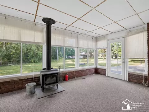 Exterior - 3140 Comboni, Monroe, MI 48162 photo 2 of 6