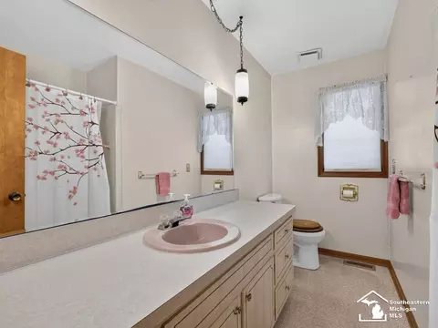 Bath - 3140 Comboni, Monroe, MI 48162 photo 2 of 4
