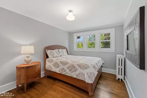Bedroom - 759 Washington, Grosse Pointe, MI 48230 photo 3 of 4