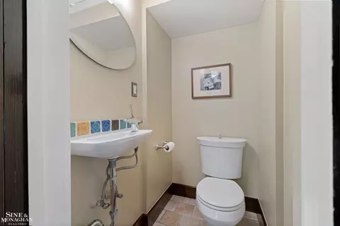 Bath - 759 Washington, Grosse Pointe, MI 48230 photo 1 of 5
