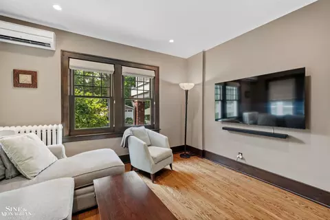 Living - 759 Washington, Grosse Pointe, MI 48230 photo 5 of 6