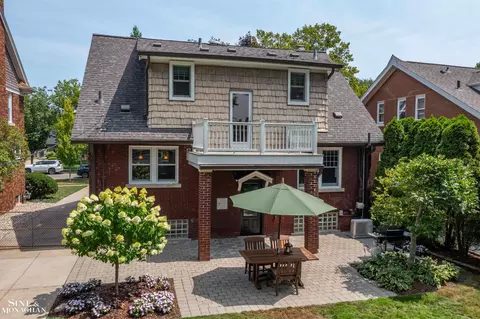 Exterior - 759 Washington, Grosse Pointe, MI 48230 photo 4 of 8
