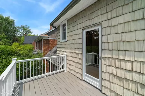 Exterior - 759 Washington, Grosse Pointe, MI 48230 photo 7 of 8