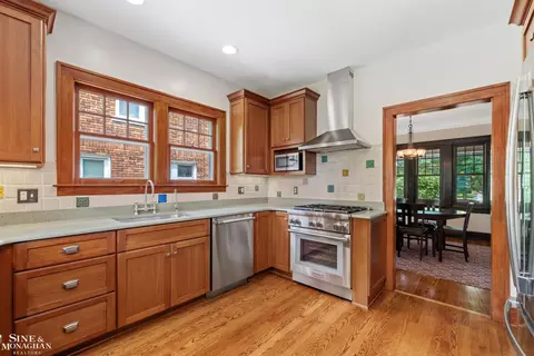 Kitchen - 759 Washington, Grosse Pointe, MI 48230 photo 3 of 4