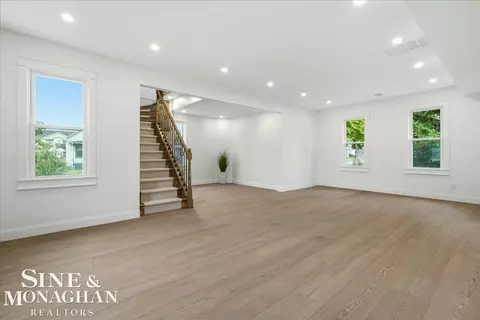 Living - 1015 Cass, Saint Clair, MI 48079 photo 3 of 10