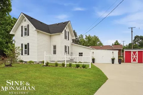 Exterior - 1015 Cass, Saint Clair, MI 48079 photo 1 of 3
