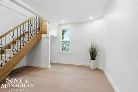 Living - 1015 Cass, Saint Clair, MI 48079 photo 9 of 10